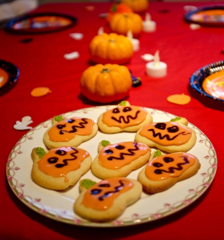 Halloween pumpkin biscuits